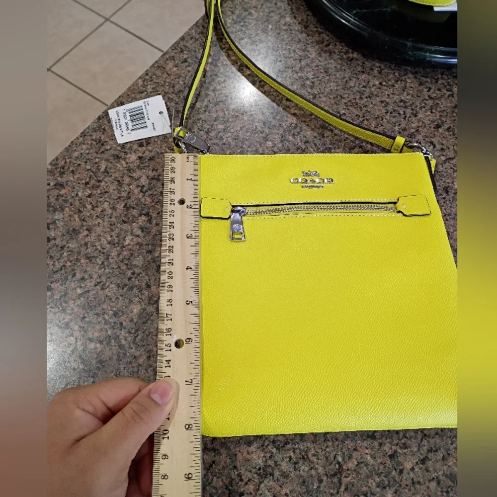 NWT COACH Mini Rowan crossbody purse